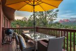 Sitting area to soak up the Sedona views